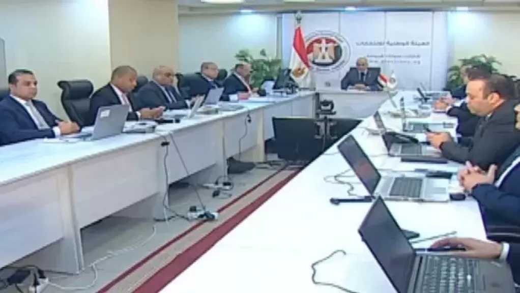 رئيس لجنة متابعة الانتخابات بأسيوط: الإعادة تجرى فى 353 لجنة فرعية وتأخر «ديروط» 45 دقيقة