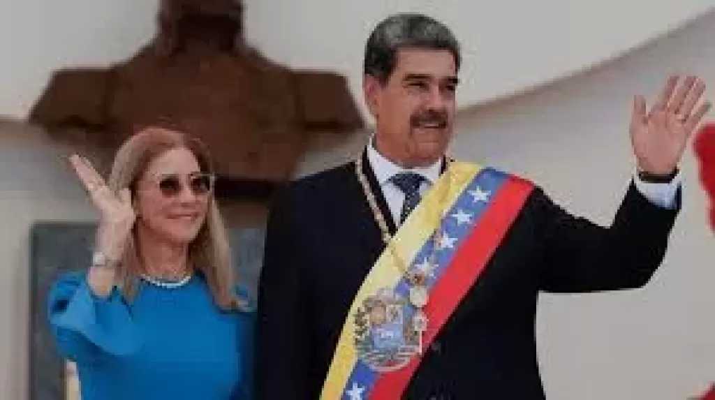 نائبة الرئيس الفنزويلي تطالب بإثبات أن مادورو على قيد الحياة
