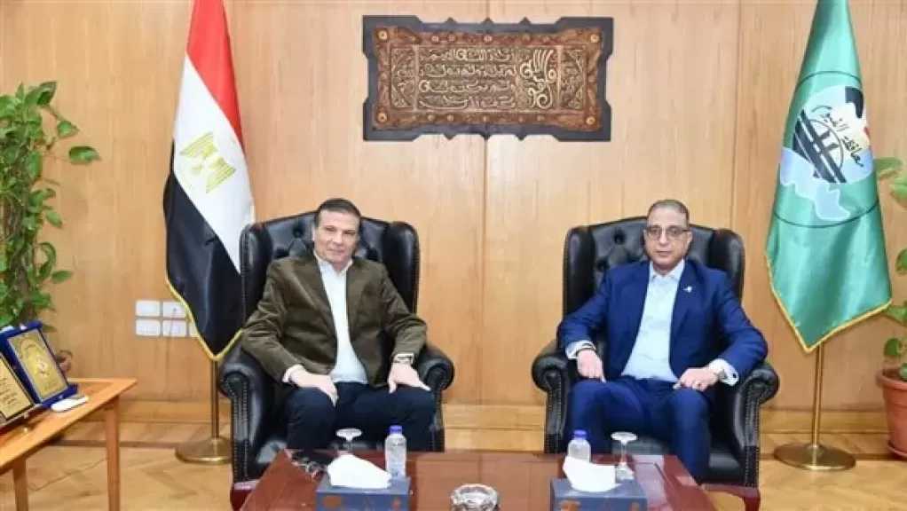 محافظ الفيوم يستقبل وزير الزراعة في مستهل زيارته للمحافظة