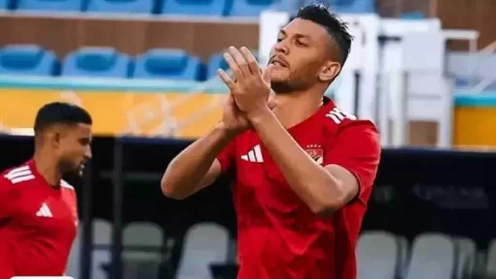 تفاصيل إصابة أشرف داري وموعد عودته لتدريبات الأهلي
