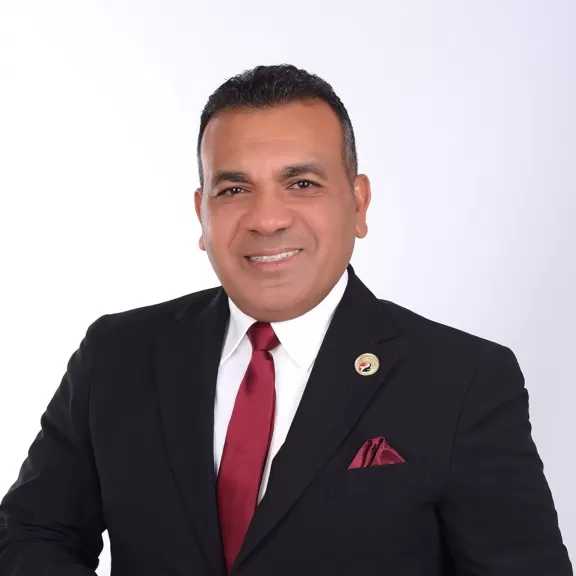 النائب أشرف مرزوق: الإسكان والاستثمار والصناعة على رأس أولوياتي التشريعية