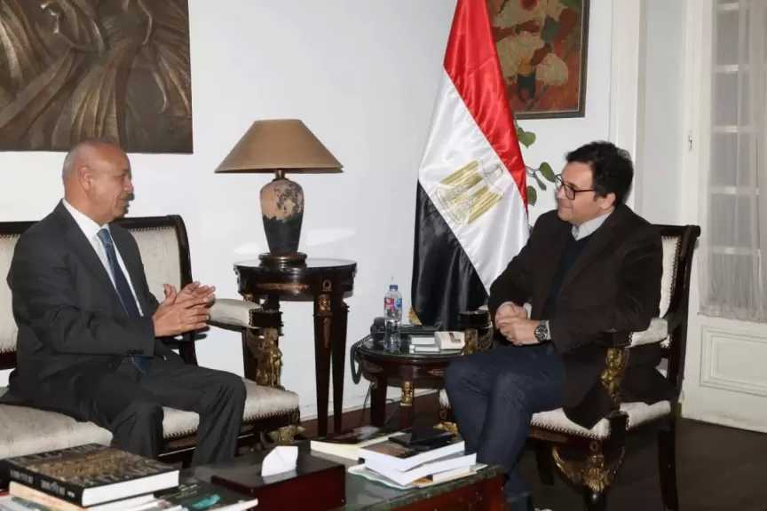 وزير الثقافة يستقبل النائب مصطفى بكري ويثمن تجربة فرقة «أناكوندا» المسرحية بقنا كنموذج مضيء لإبداع الأقاليم