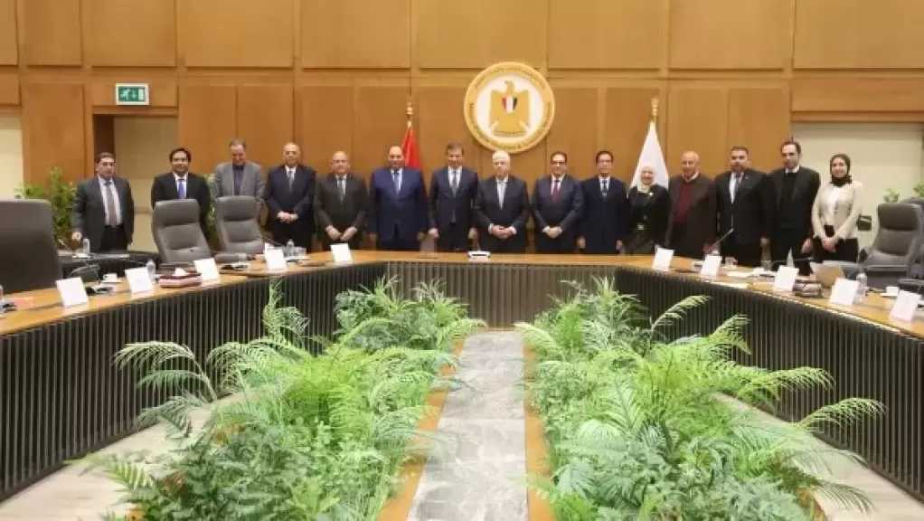 الحكومة تبحث تفاصيل مشروع إنشاء جامعة الغذاء في مصر