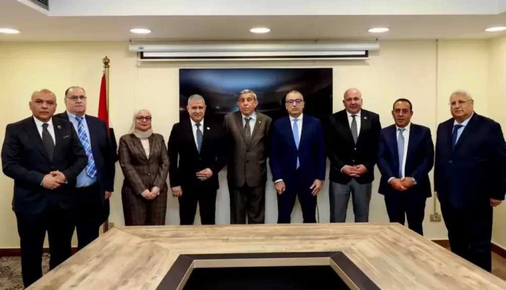 رئيس البنك الزراعي المصري يلتقي أعضاء لجنة الزراعة بمجلس الشيوخ لبحث جهود التنمية الزراعية ودعم صغار المزارعين