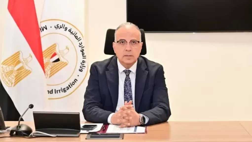الري: الترتيب لإطلاق زريعة أسماك المبروك لمقاومة الحشائش بترعة السويس
