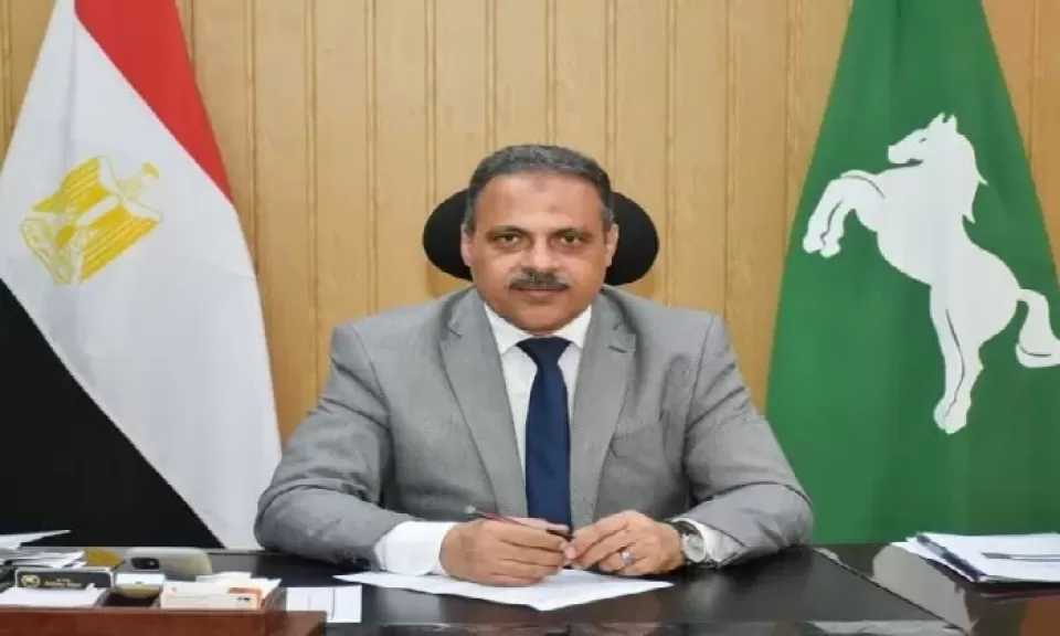 محافظ الشرقية يصدر 21 قرارا تأديبيا لـ50 موظفا ارتكبوا مخالفات إدارية