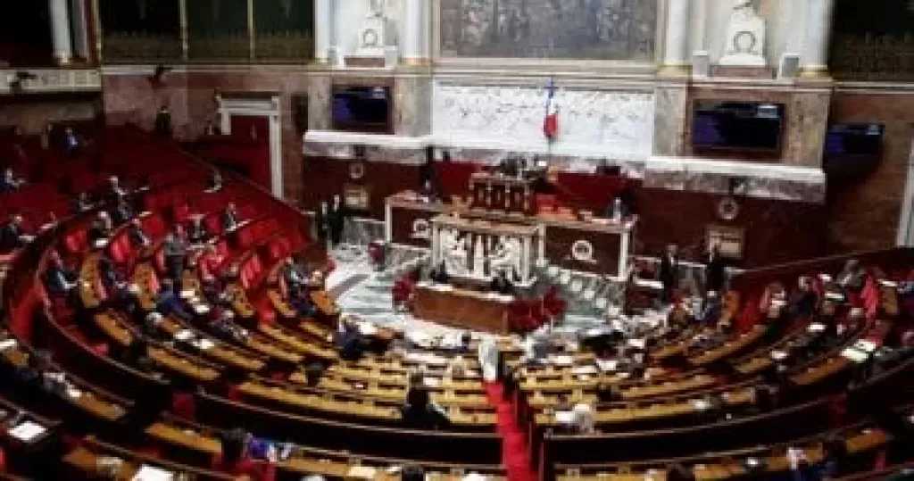 الإخوان تهدد فرنسا.. وباريس تحدد جلسة لإدراجها على قوائم الإرهاب الأوروبية
