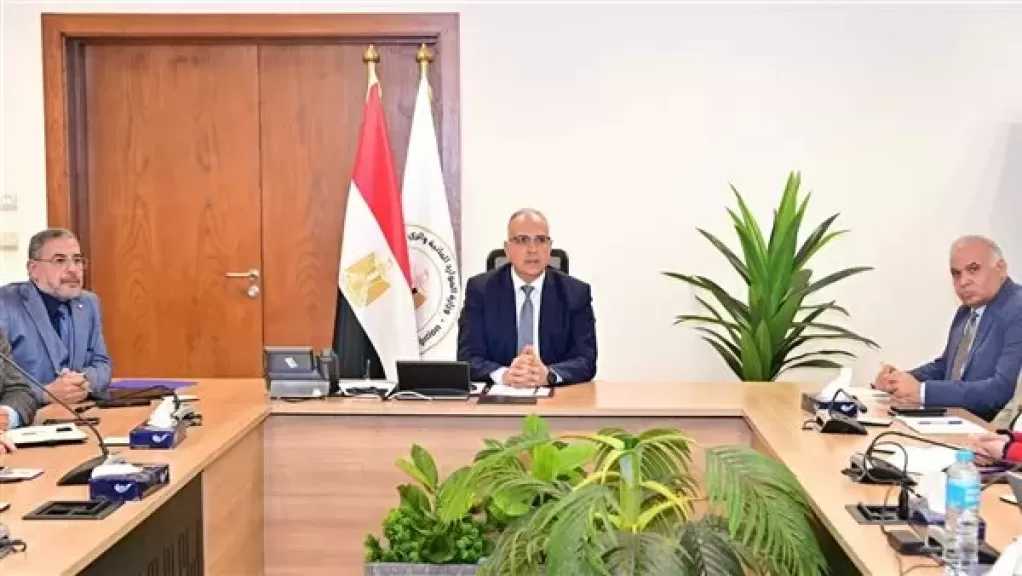 وزير الري يتابع إجراءات تحسين منظومة إدارة وتوزيع المياه عبر تطوير الرصد المائي والتليمتري