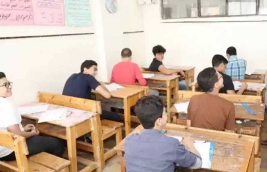114 ألفا و257 طالبا يؤدون امتحانات الشهادة الإعدادية أمام 333 لجنة بالإسكندرية