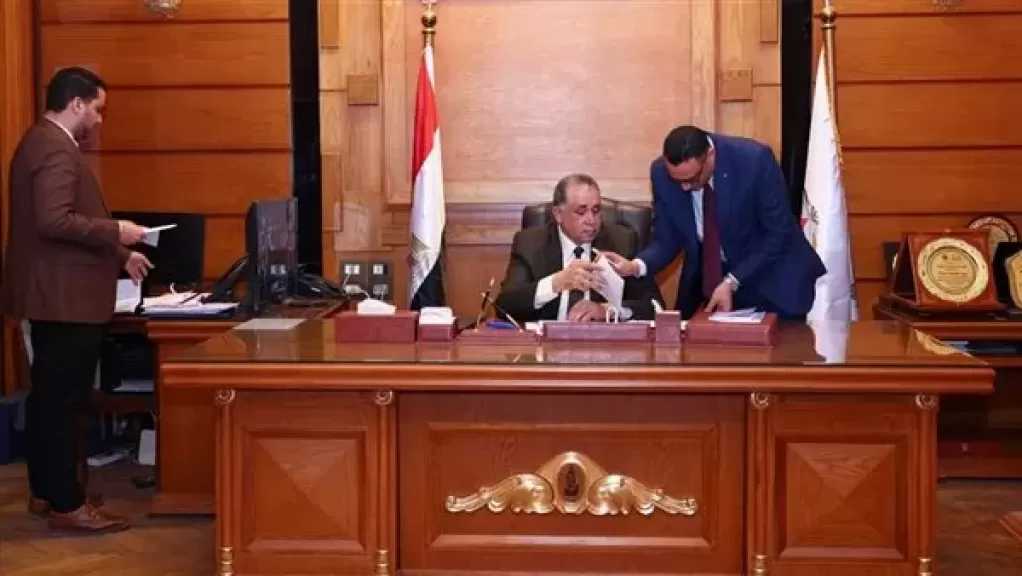 نقيب المحامين يتابع سير العملية الانتخابية عبر غرفة عمليات بالنقابة العامة
