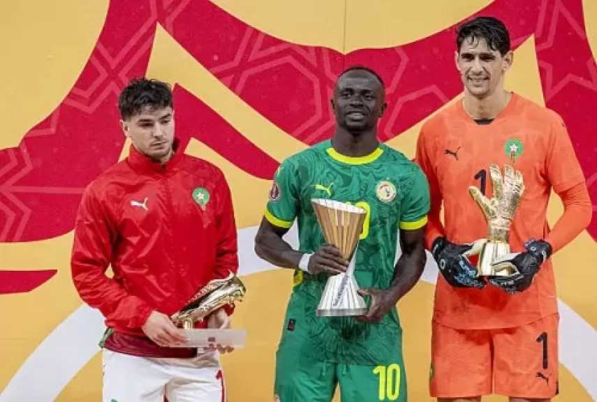 ياسين بونو يتوج بجائزة أفضل حارس في أمم أفريقيا 2025