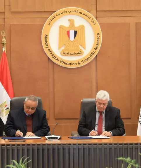 وزير التعليم العالي ومدير مكتبة الإسكندرية يوقعان بروتوكول تعاون لافتتاح سفارة المعرفة بمكتب مصر للعلاقات الثقافية والتعليمية ببرلين