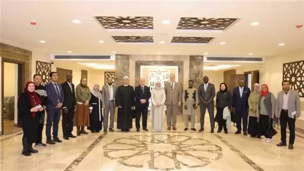القومي للمرأة يشارك في ملتقى «وافدات الأزهر.. شموس مضيئة»