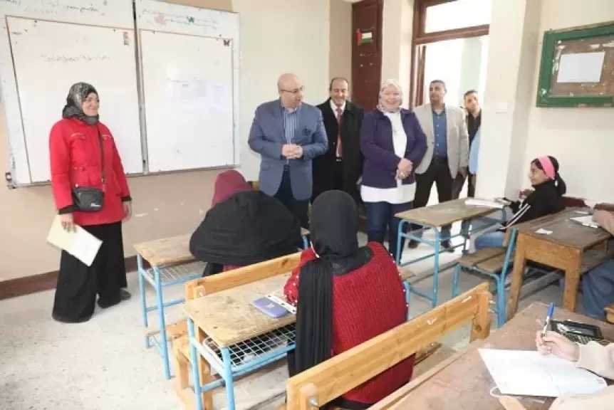 محافظ بني سويف يتابع ختام أعمال امتحانات الفصل الأول للشهادة الإعدادية