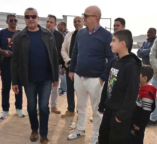 محافظ جنوب سيناء يتفقد مواقع سياحية بمدينة شرم الشيخ