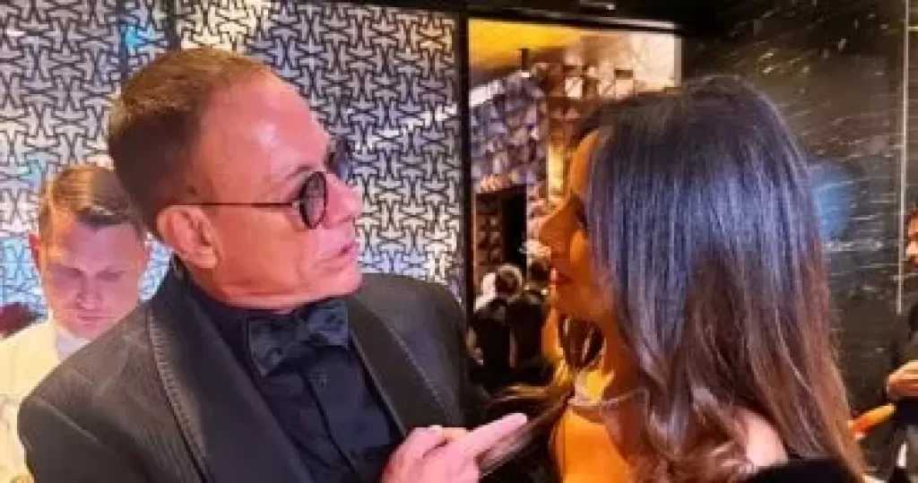 زينة توثق رحلتها إلى دبى وتكشف تفاصيل لقائها بفان دام وزيارتها متحف توسو