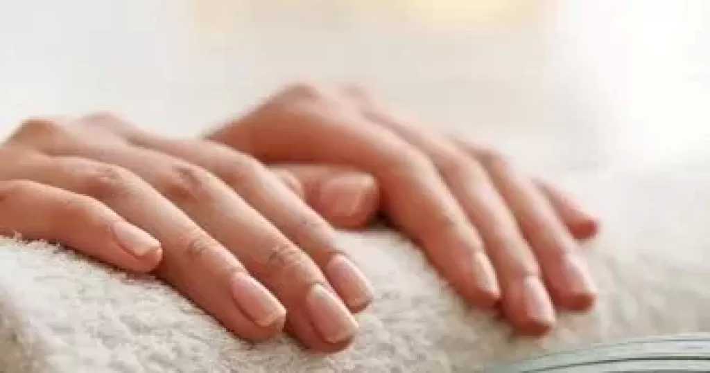 وصفات طبيعية لتقوية الأظافر.. حافظى عليها بخطوات بسيطة
