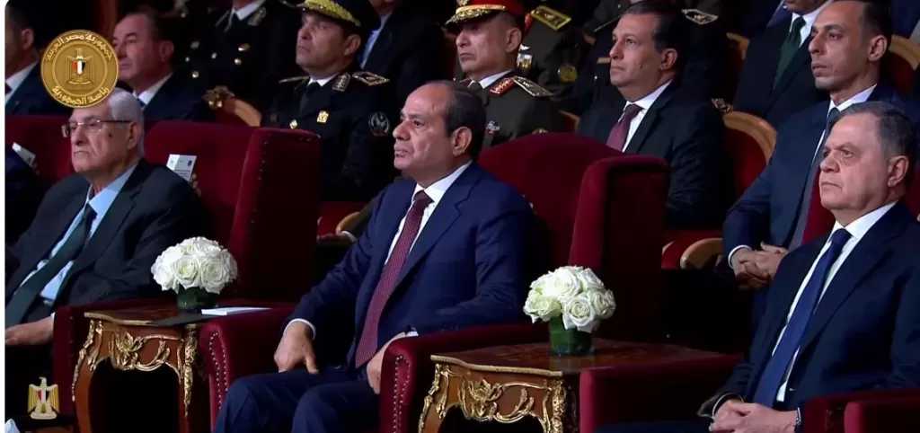 الرئيس السيسي: نتألم لكل أسرة مصرية قدمت شهيدا.. ده مش فطيس