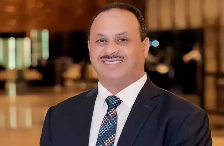 رشاد عبدالغني: دعوة الرئيس لتشريع يقيد استخدام الهواتف للأطفال خطوة لحماية الوعي