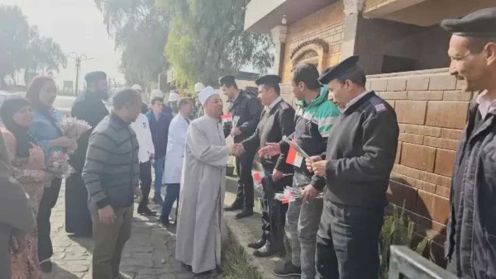 محافظ أسيوط: وفد من العاملين والأزهر والكنيسة يزور الأقسام للتهنئة بعيد الشرطة