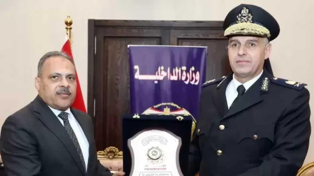 محافظ الشرقية يُهنئ رجال الأمن بعيد الشرطةالـ 74
