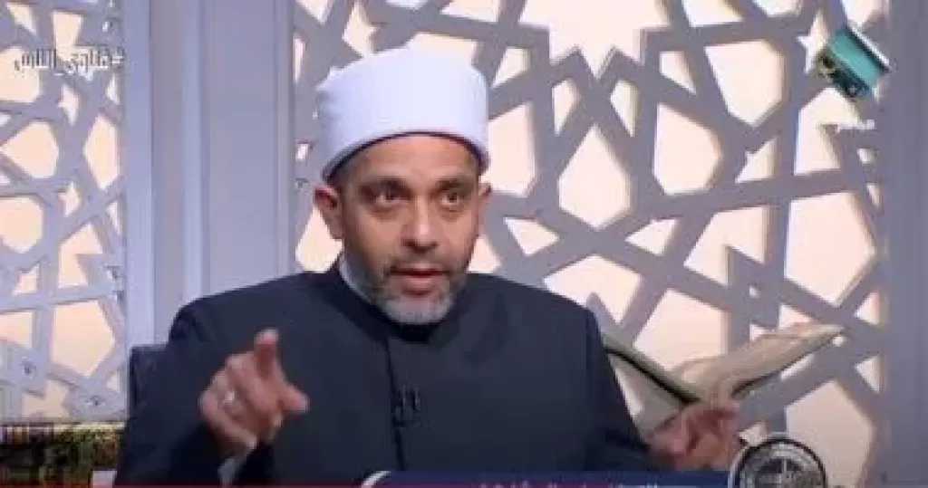 طفل يسأل: كم عدد ركعات صلاة قيام الليل؟.. أمين الفتوى يجيب