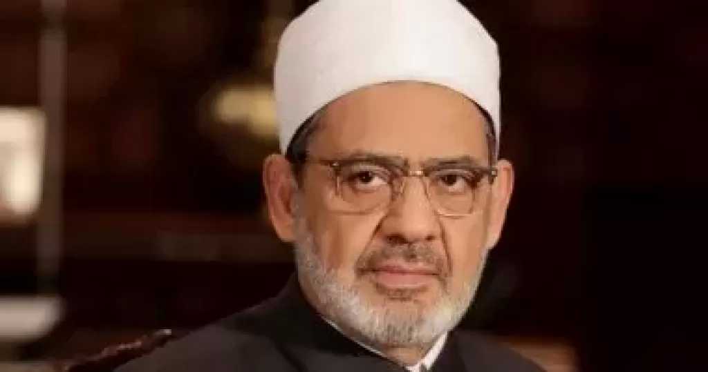 شيخ الأزهر يستقبل الطالبة الإندونيسية «ييلي» ويمنحها فرصة استكمال الماجستير