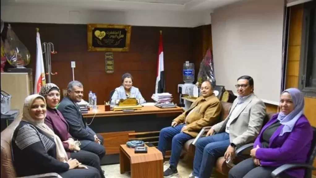 توجيهات عاجلة من نائب وزير الصحة خلال جولتها في المنيا لتحسين المؤشرات السكانية