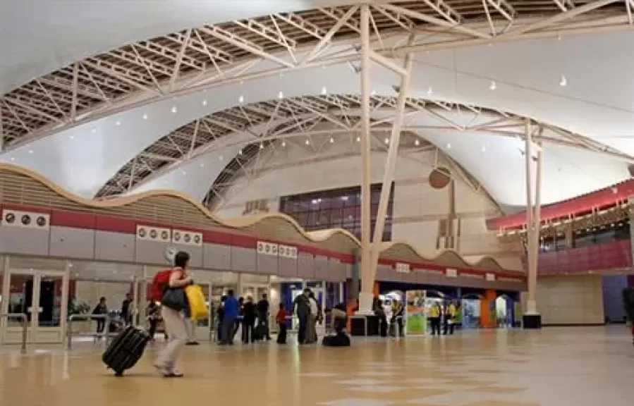 مطارات مصر تشهد نشاطا مكثفا خلال ذروة الموسم السياحي الشتوي