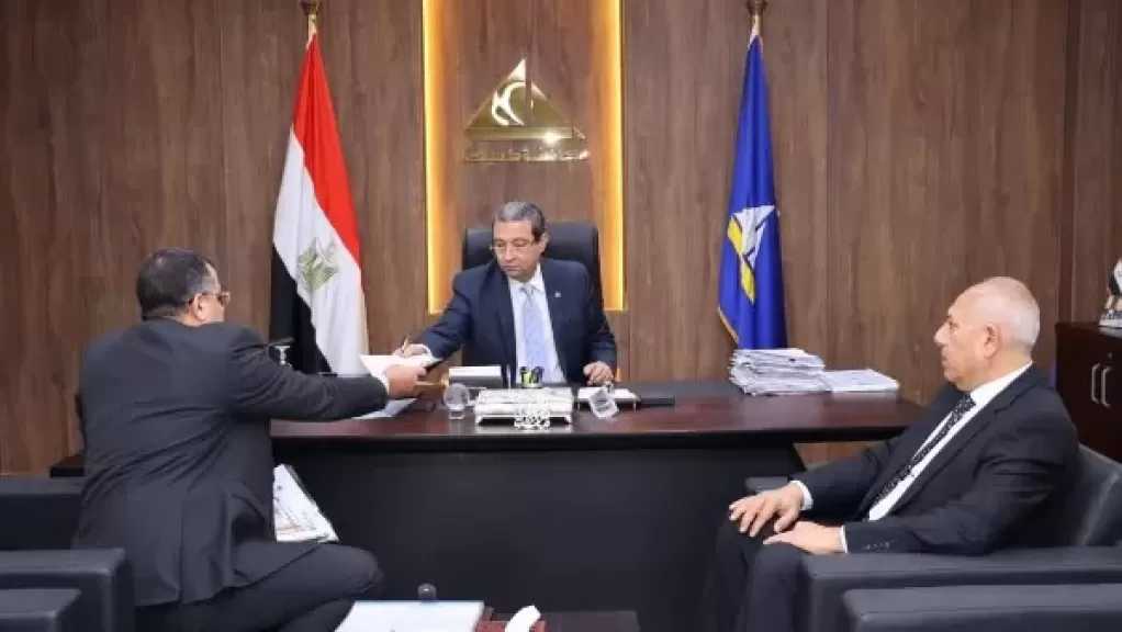 محافظ دمياط يعتمد نتيجة الفصل الدراسي الأول للشهادة الإعدادية بنسبة نجاح 85.76%