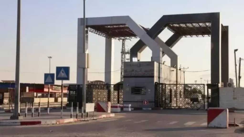 وصول الدفعة الثانية من العائدين إلى معبر رفح لإنهاء إجراءات الدخول إلى قطاع غزة