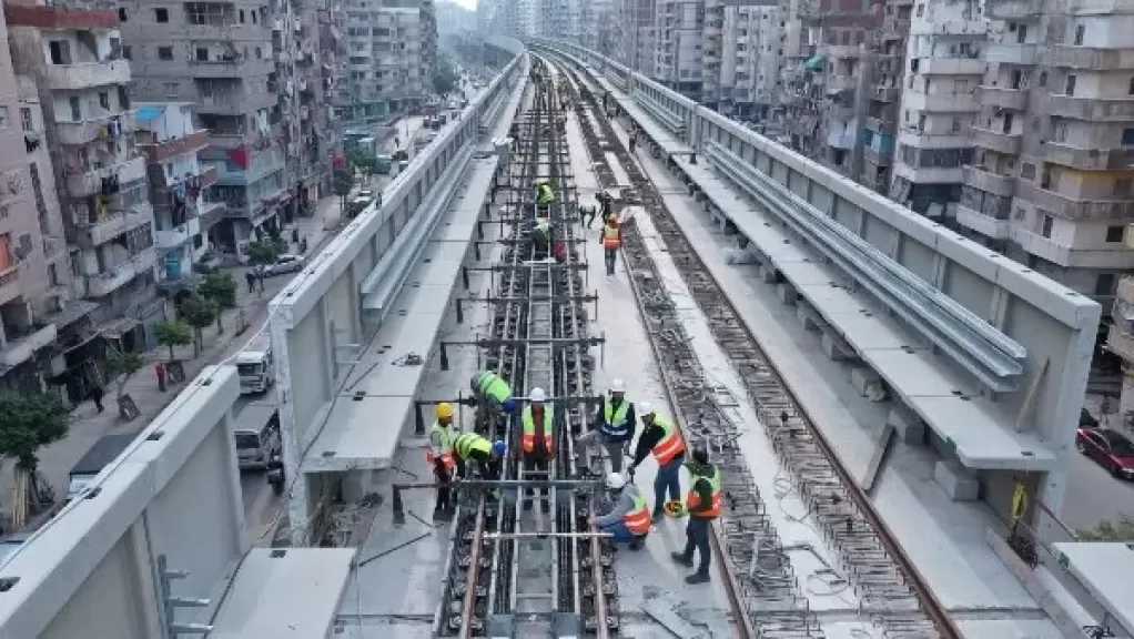النقل: ربط مترو الإسكندرية بشبكة السكك الحديدية والترام والقطار السريع