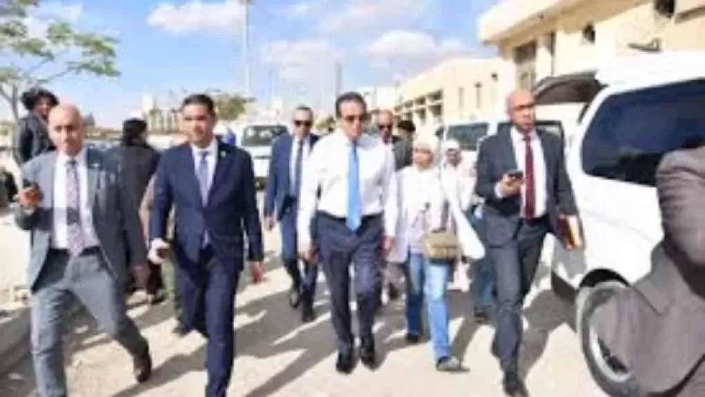 تفاصيل زيارة وزير الصحة لمستشفى الشيخ زويد ورسالة المصابين الفلسطينيين للرئيس السيسي