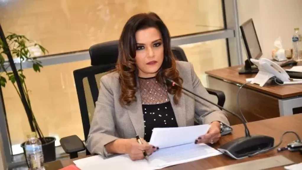 رئيسة سياحة النواب تكشف تفاصيل أزمة تأخر الرحلات بمطار القاهرة