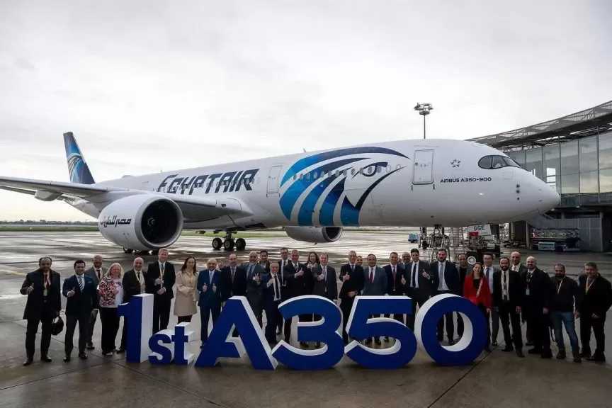 وصول أول طائرة لمصر للطيران من طراز الايرباصA350-900 إلى مطار القاهرة الدولي