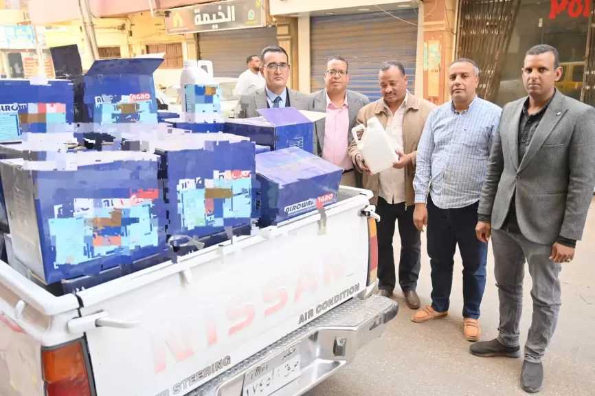 حملات تموينية مكثفة بالأقصر تضبط سلع غذائية ومخصبات ومبيدات مجهولة المصدر