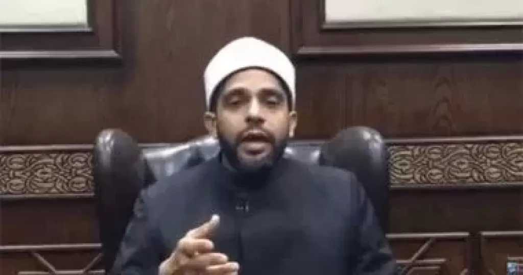 هل يجوز الفطر أول يوم رمضان بسبب السفر؟ أمين الفتوى يجيب