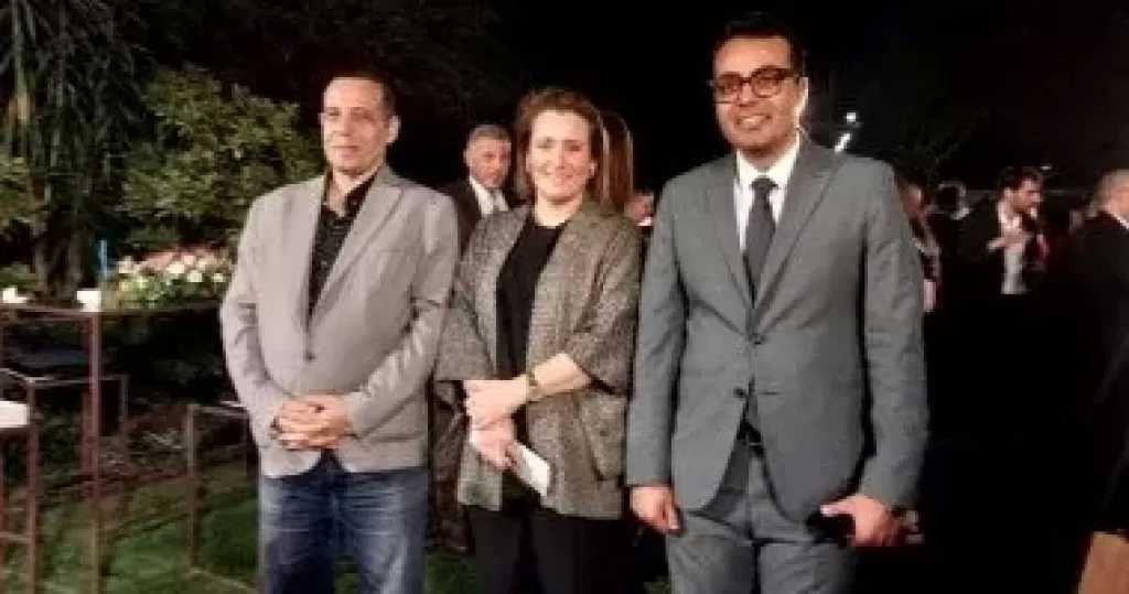 السفارة البريطانية تجمع دبلوماسيين وإعلاميين في لقاء للتشاور حول التحديات العالمية