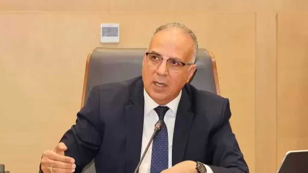 وزير الري يتابع إجراءات الإزالة الفورية لتعدي أحد المواطنين على ترعة فزارة بسوهاج
