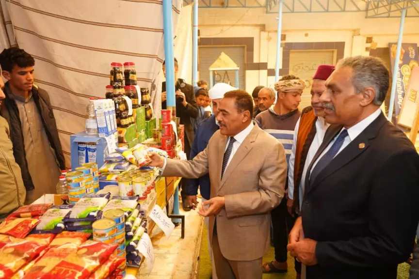 محافظ مطروح يفتتح معرض ”أهلا رمضان” بمرسى مطروح