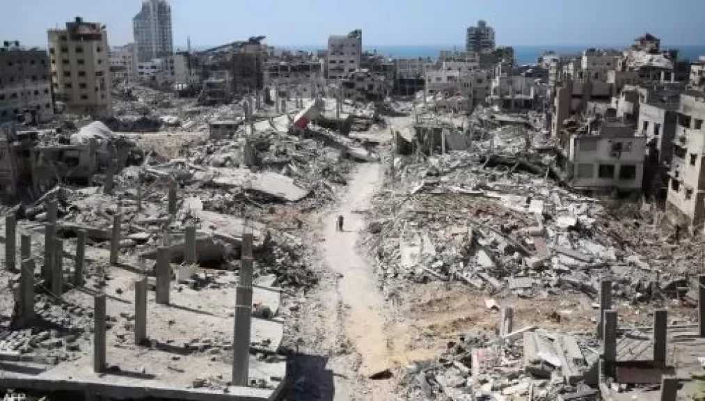 قيادي في فتح: إنشاء مطار بغزة أحد الأفكار المطروحة للتعامل مع ملف سكان القطاع بعد الحرب