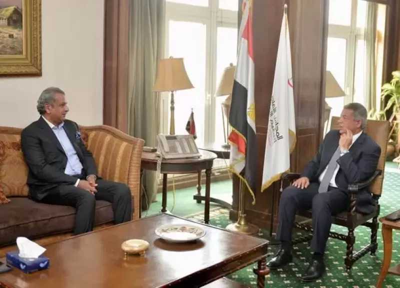 رئيس المجلس الأعلى للإعلام يلتقي مدير عام إم بي سي مصر وشمال إفريقيا