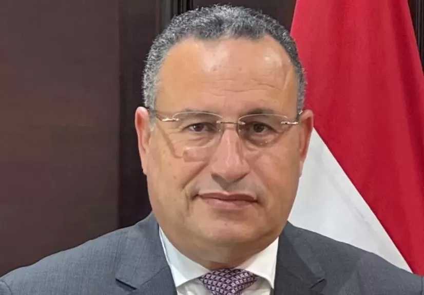 وزير التعليم العالي يهنئ الأكاديميين المعينين محافظين ونوابهم