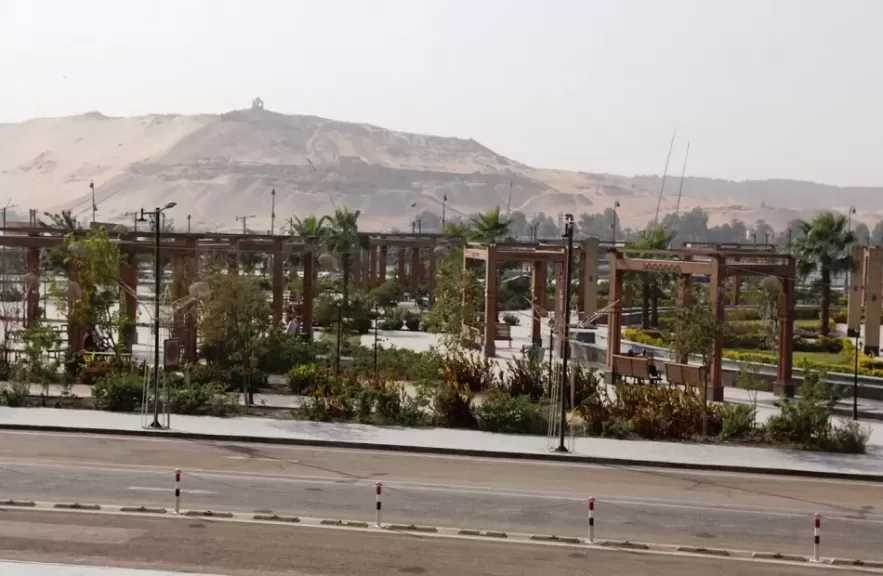 محافظ أسوان يتابع استئناف حركة الملاحة النيلية بعد استقرار الطقس