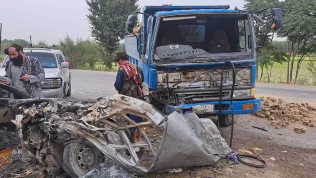 مقتل 3 في حادث سير بجنوب شرق أفغانستان