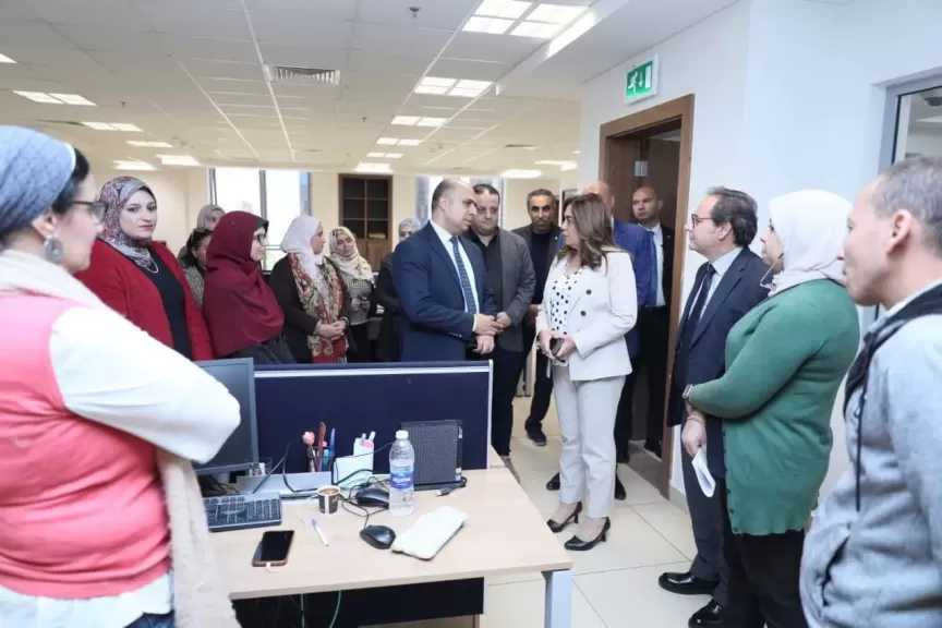 وزيرة التنمية المحلية والبيئة : تطوير الأداء والتحول الرقمي لرفع جودة الخدمات المقدمة للمواطنين