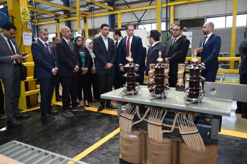 وزير الصناعة يتفقد مصنعين متخصصين في الصناعات الهندسية والغذائية
