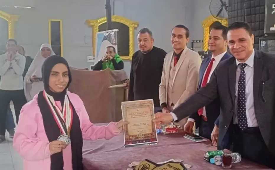 محافظ أسيوط يتابع تنفيذ اللقاء القمي للمؤتمر الوطني للنشء تحت شعار «بناء جيل»