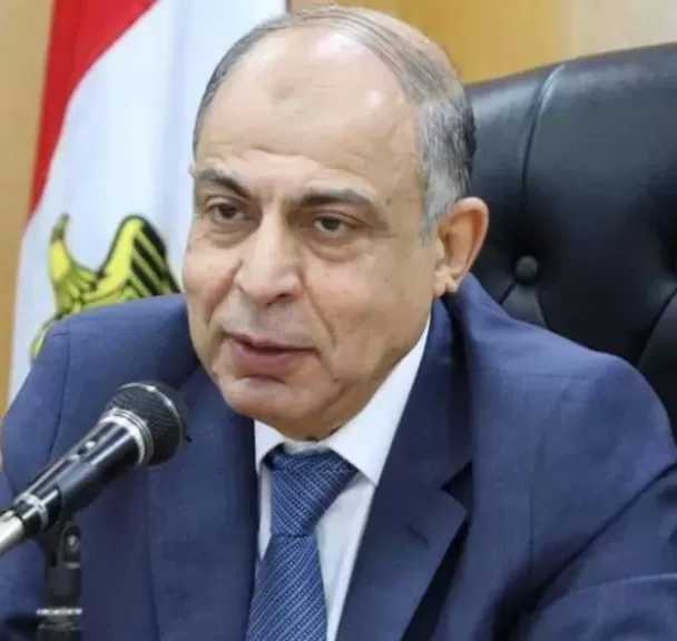 محافظ المنيا: حياة كريمة تواصل دعم الخدمات الصحية بالقرى الأكثر احتياجا