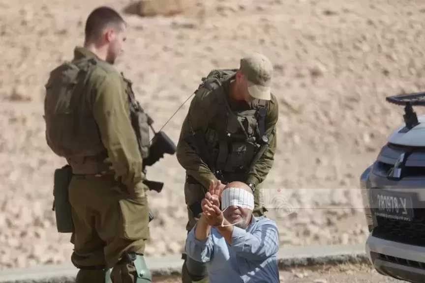 جيش الاحتلال الإسرائيلي يقتحم بلدة شرقي القدس ويعتقل 20 فلسطينيا